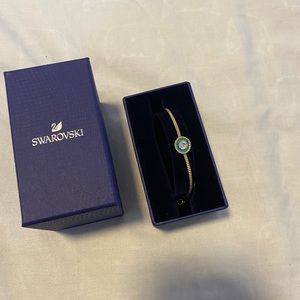 Like new Swarvoski bracelet - turqoise and gold